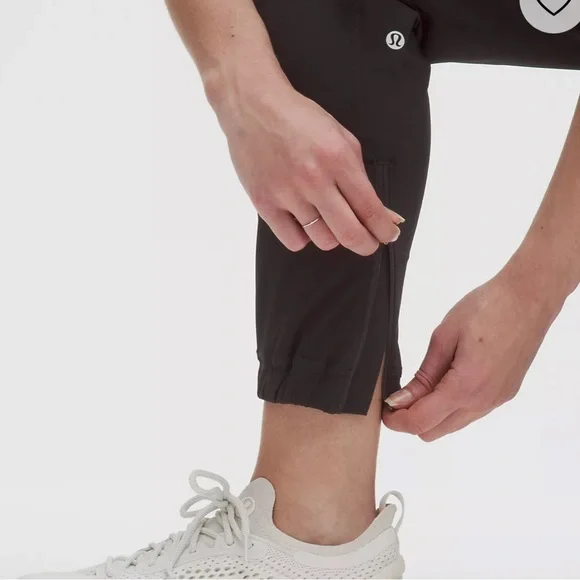 Lululemon Adapted Jogger - Picture 3 of 5